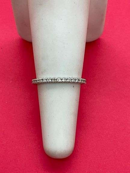LADIES 14K WHITE GOLD DIAMOND BAND