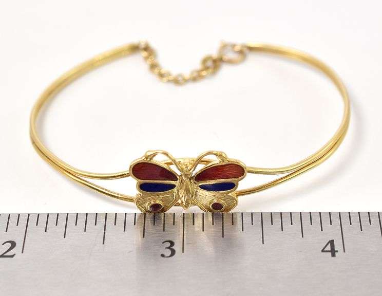 Adorable 18K Yellow Gold Cuff Bracelet