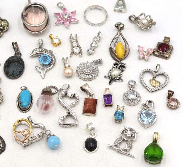 Group lot of Vintage 925 sterling silver pendants