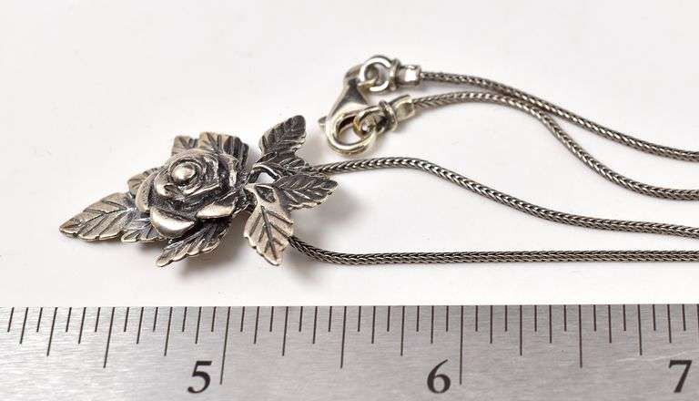 Rose Pendant Necklace in Sterling Silver