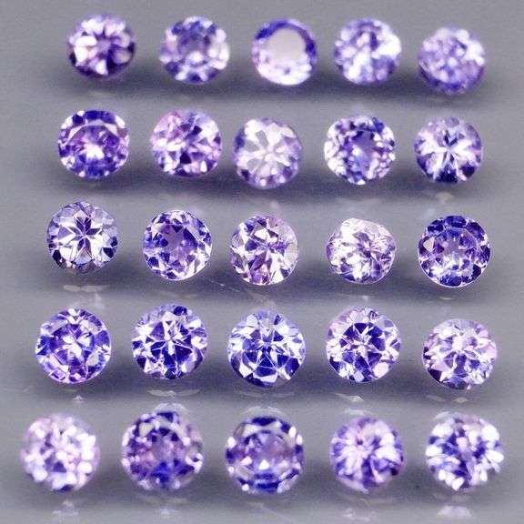 Non stop flashing 3.10ct diamond cut Tanzanite set