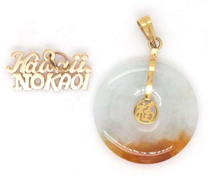 14kt Yellow gold Hawaii Nokaoi charm and Yellow gold Jade disc pendant