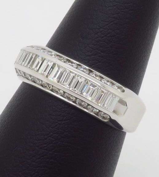 Diamond Anniversary Band