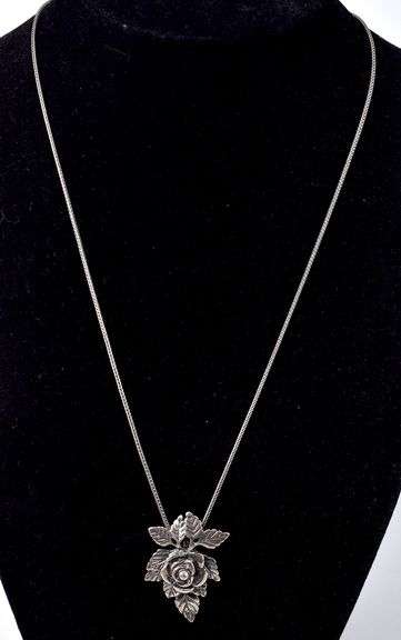 Rose Pendant Necklace in Sterling Silver