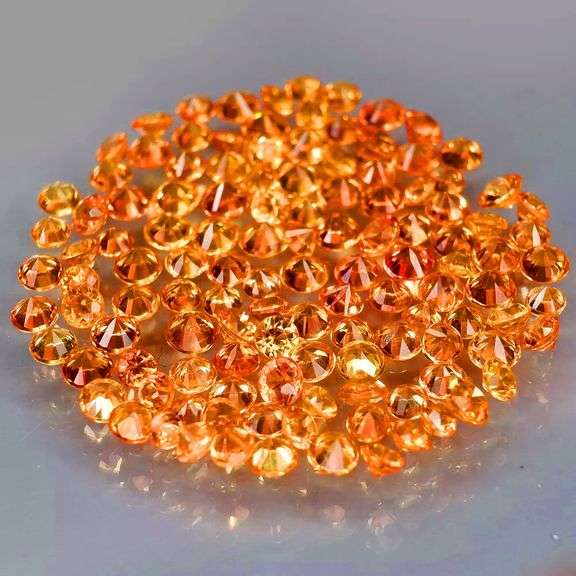 Intense! 3.74ct brilliantly color Sapphire set