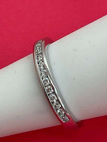 BRAND NEW 14K WHITE GOLD DIAMOND BAND