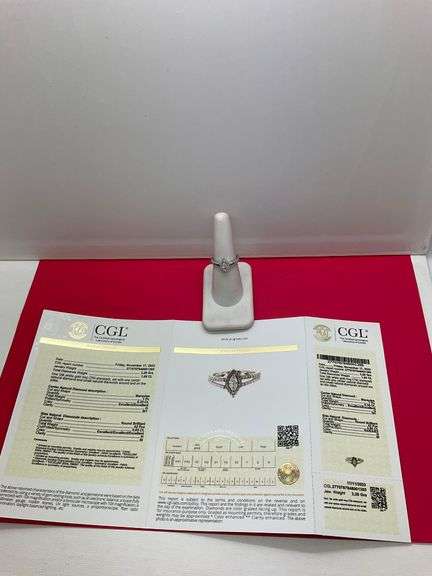 CERTIFIED BRAND NEW 18K WHITE GOLD DIAMOND RING