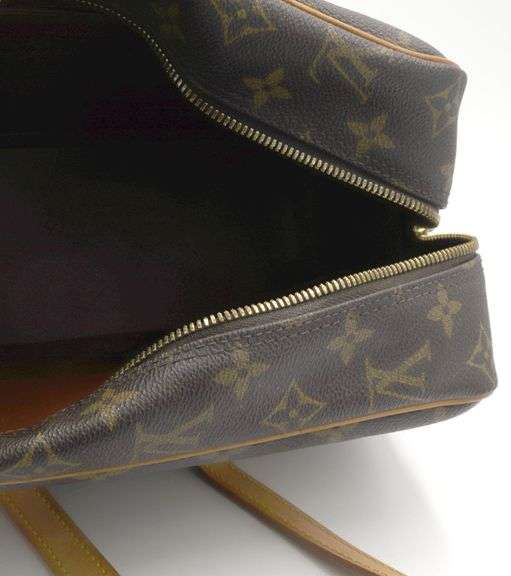 Louis Vuitton Cite MM