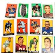 22 Topps 1961 Football Cards