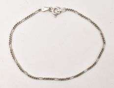 Chain Link Bracelet in Sterling Silver