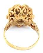 18kt Yellow gold Cab sapphire clover cocktail ring