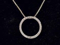 Vermeil Circle Shaped Pendant Necklace with Diamond in Sterling Silver