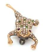 10kt Yellow gold Tsavorite and seed pearl frog pin