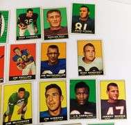 22 Topps 1961 Football Cards