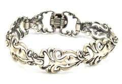 Group lot of Vintage 925 sterling silver jewelry
