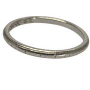 Platinum (950) - Old - Vintage - Engraved Ring Band, 2.8 Grams, Size 7