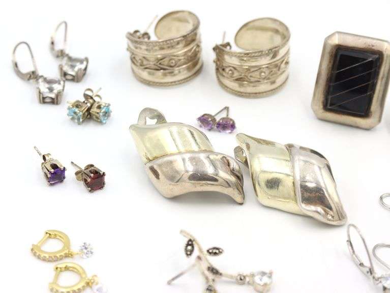 Group lot of Vintage 925 sterling silver earrings