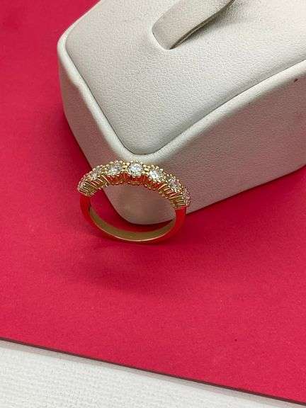 BRAND NEW 14K YELLOW GOLD DIAMOND BAND