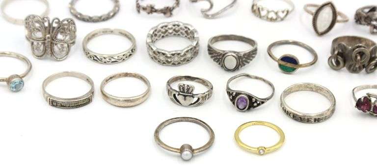 Group lot of Vintage 925 sterling silver rings