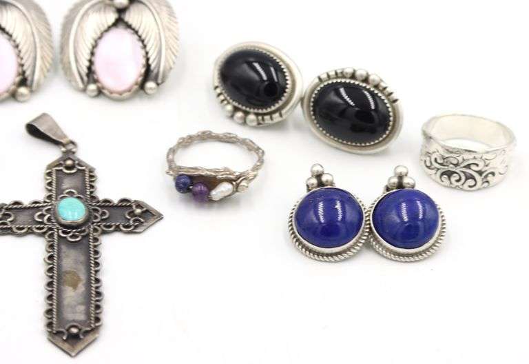 Group lot of Vintage 925 sterling silver mixed jewelry