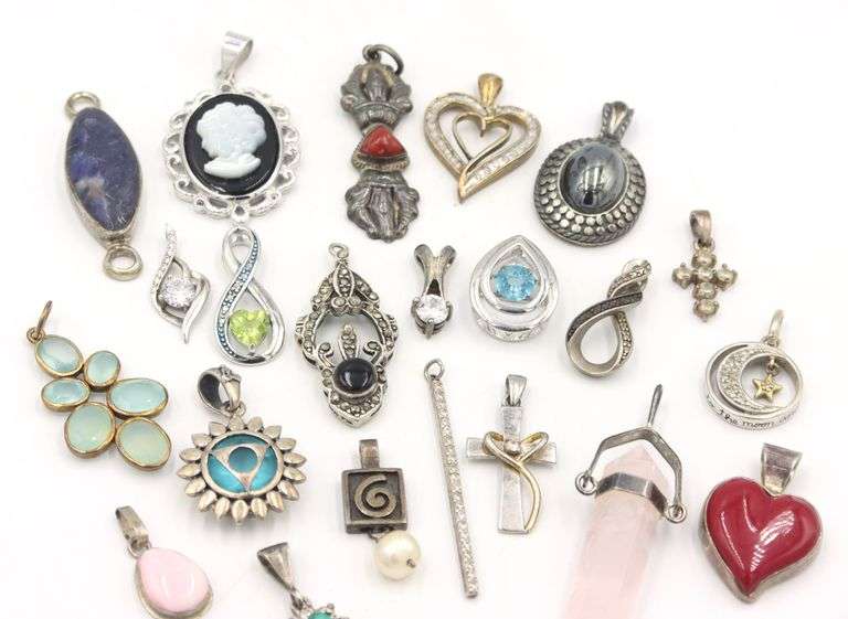 Group lot of Vintage 925 sterling silver pendants