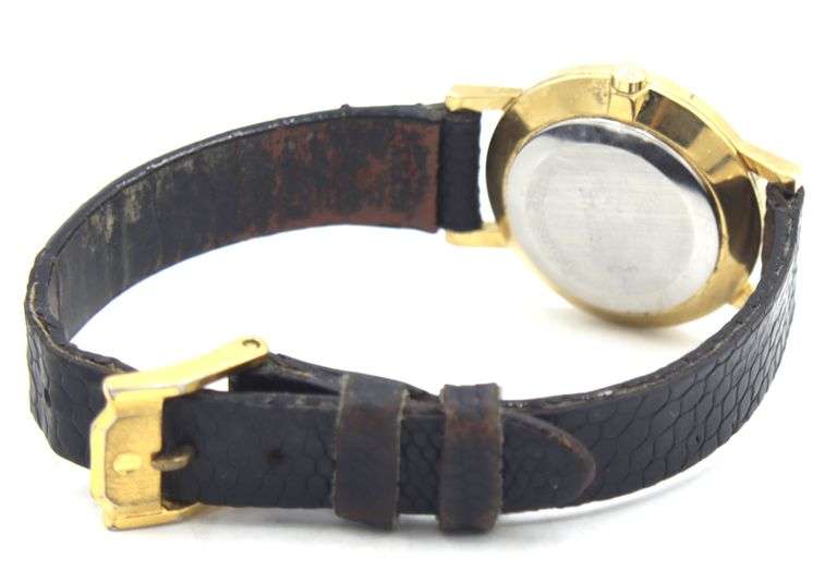 Movado Museum 24mm quartz black dial watch