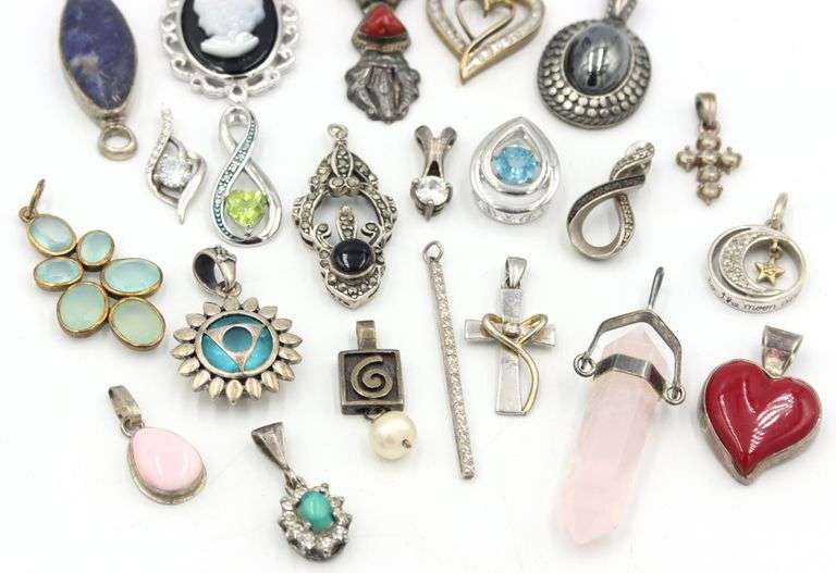 Group lot of Vintage 925 sterling silver pendants