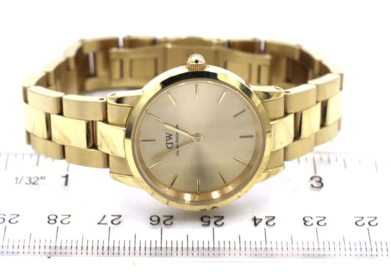 Daniel Wellington quartz watch