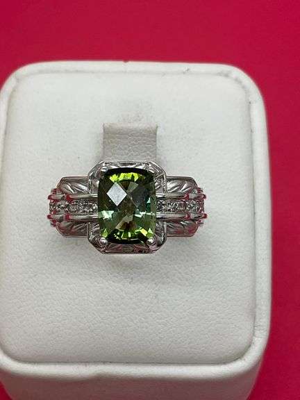 CERTIFIED BRAND NEW 14K WHITE GOLD DIAMOND AND GREEN TOURMALINE RING