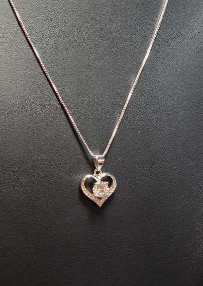 Gorgeous VVs1 White E-F Fire Mossanite Heart Pendant w/chain