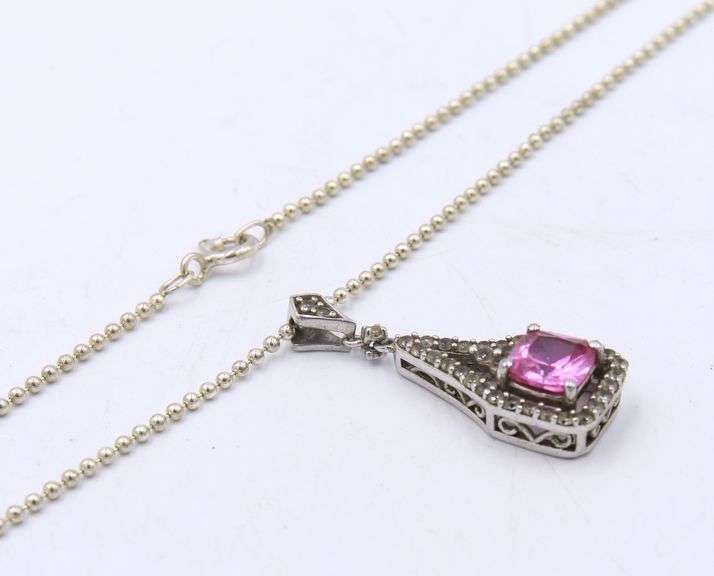 Group Lot of 4 Vintage925 Sterling Silver Necklaces