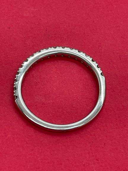 14K WHITE GOLD DIAMOND BAND