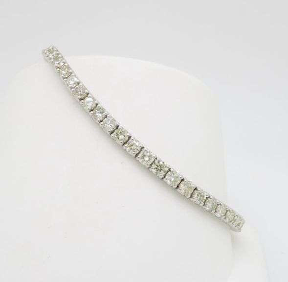 5.10CTW Earth Mined Diamond Bracelet
