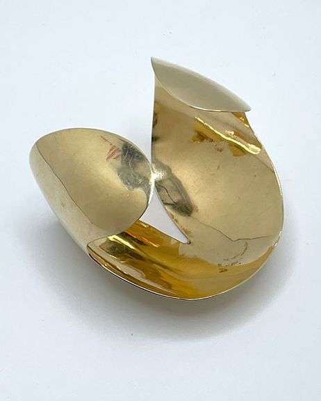 Art deco 14k yellow gold cuff bracelet