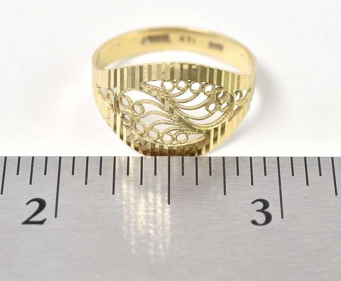 Pleasing 14K Yellow Gold Wide Band Ring