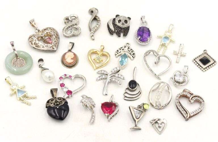 Group lot of Vintage 925 sterling silver pendants