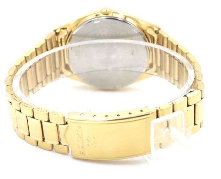 Seiko Mickey Mouse starburst dial day date quartz  watch