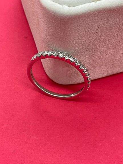 BRAND NEW 14K WHITE GOLD DIAMOND BAND