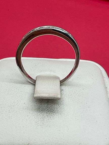 BRAND NEW 14K WHITE GOLD DIAMOND BAND