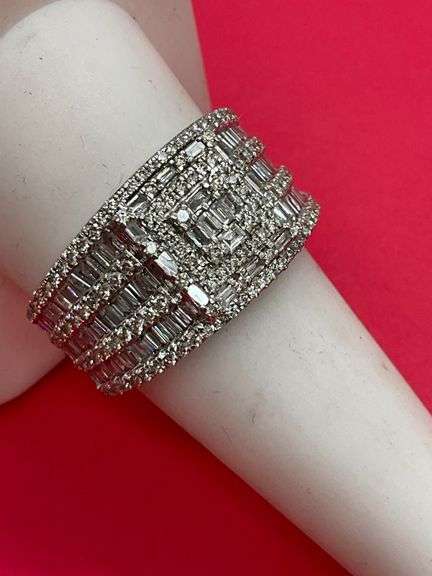 CERTIFIED BRAND NEW 14K WHITE GOLD DIAMOND BAND/ RING