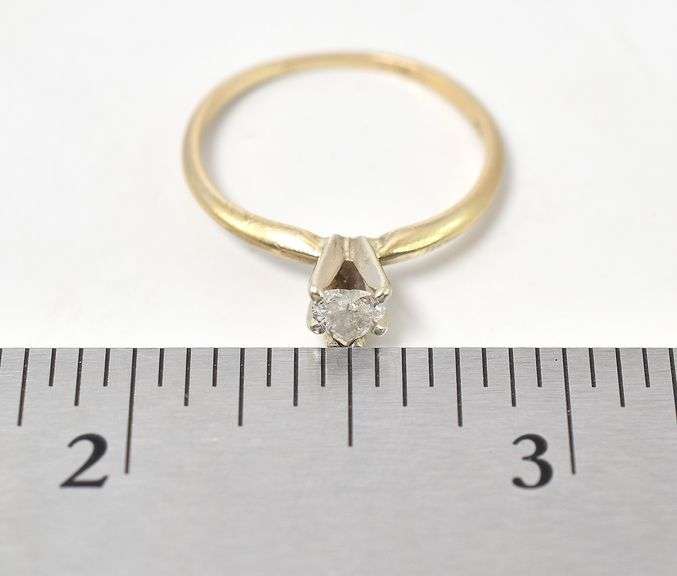 Becoming 14K Yellow Gold Diamond Heart Ring