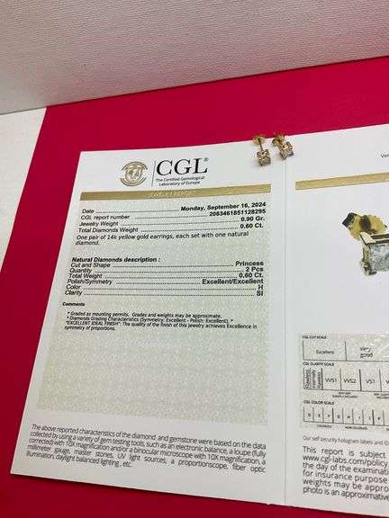 CERTIFIED BRAND NEW 14K YELLOW GOLD DIAMOND STUDS