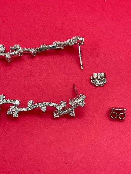 CERTIFIED 18K WHITE GOLD AND DIAMOND DANGLE EARRINGS