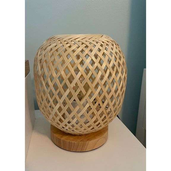 Dimmable Handmade Bamboo Rattan Table Lamp