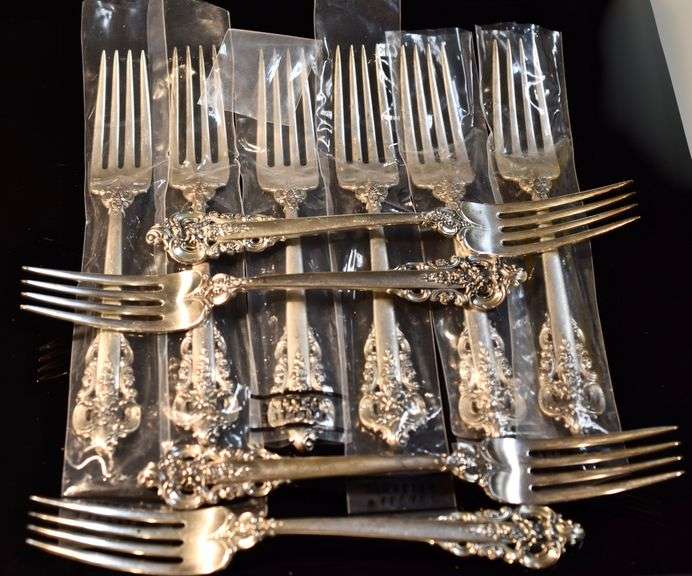 Like-New Service for 10 Grand Baroque Sterling