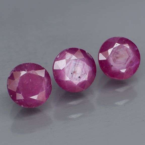 Fantastic 6.01ct UNHEATED matched Winza Ruby set