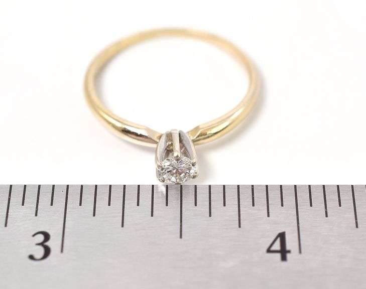 Fabulous 14K Yellow Gold Diamond Ring