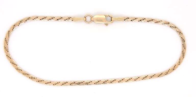 Tasteful 14K YG Necklace & Bracelet Set