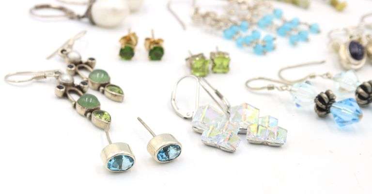 Group lot of Vintage 925 sterling silver earrings