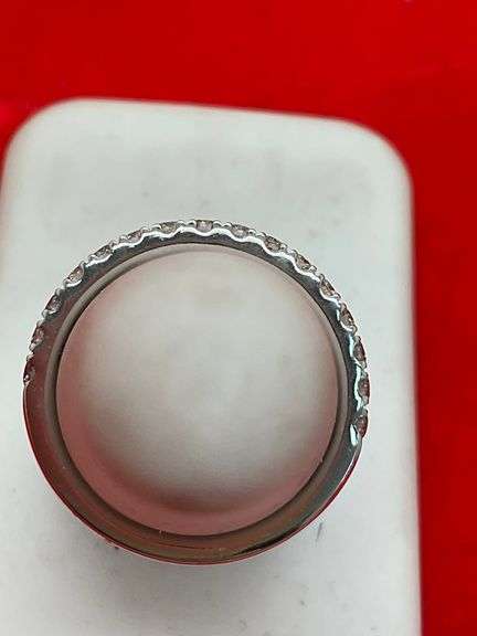 CERTIFIED BRAND NEW 14K WHITE GOLD DIAMOND BAND. 'NEIL LANE DESIGN'